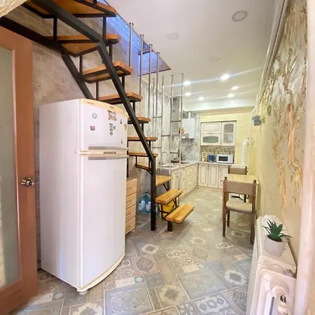 Two-level In The Center *